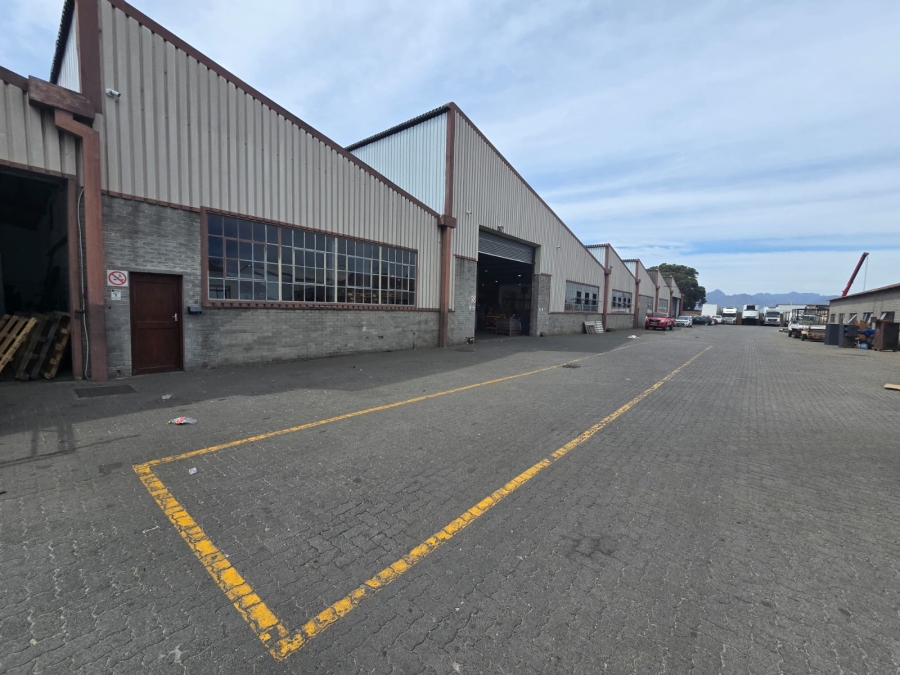 To Let commercial Property for Rent in Blackheath Industrial Western Cape